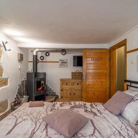 Apartman Karin Rovensko pod Troskami المظهر الخارجي الصورة